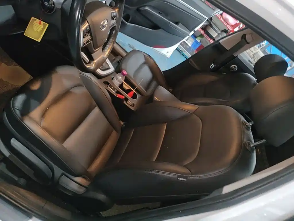 Hyundai Elantra 2019 — фото 15