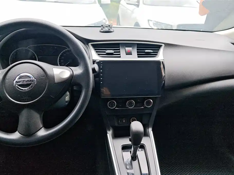 Nissan Sylphy 2022 — фото 13