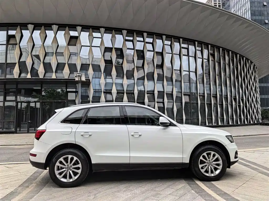 Audi Q5 2015 — фото 14