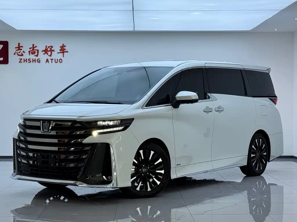Toyota Vellfire 2024 — фото 1
