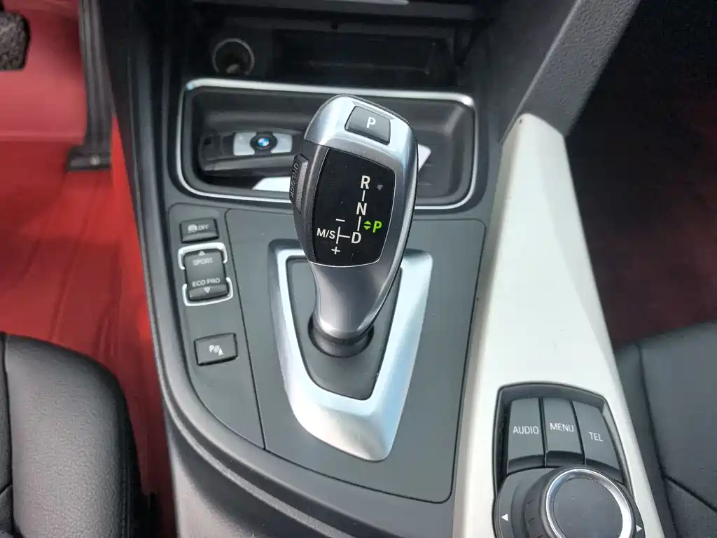 BMW 3 Series 2015 — фото 13