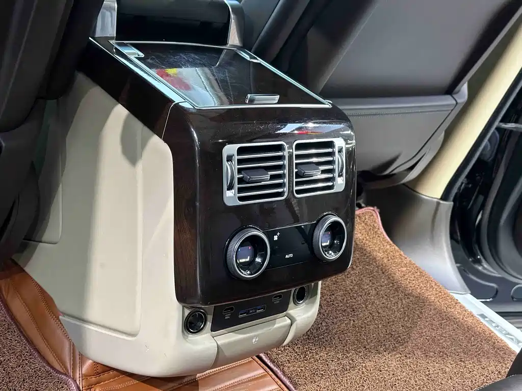 Land Rover Range Rover 2020 — фото 14