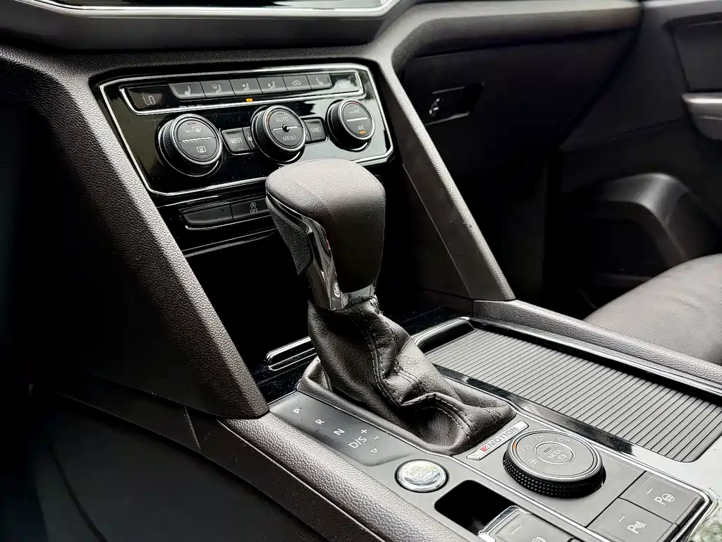 Volkswagen Teramont 2018 — фото 27