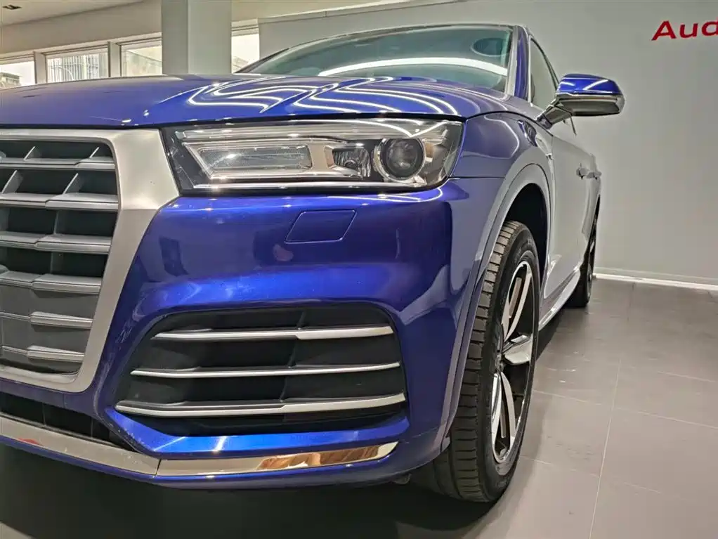 Audi Q5L 2019 — фото 25