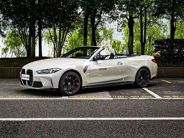 BMW M4 2022