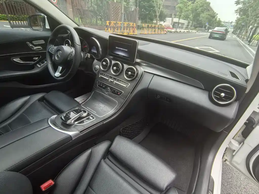 Mercedes-Benz C-Class 2015 — фото 14