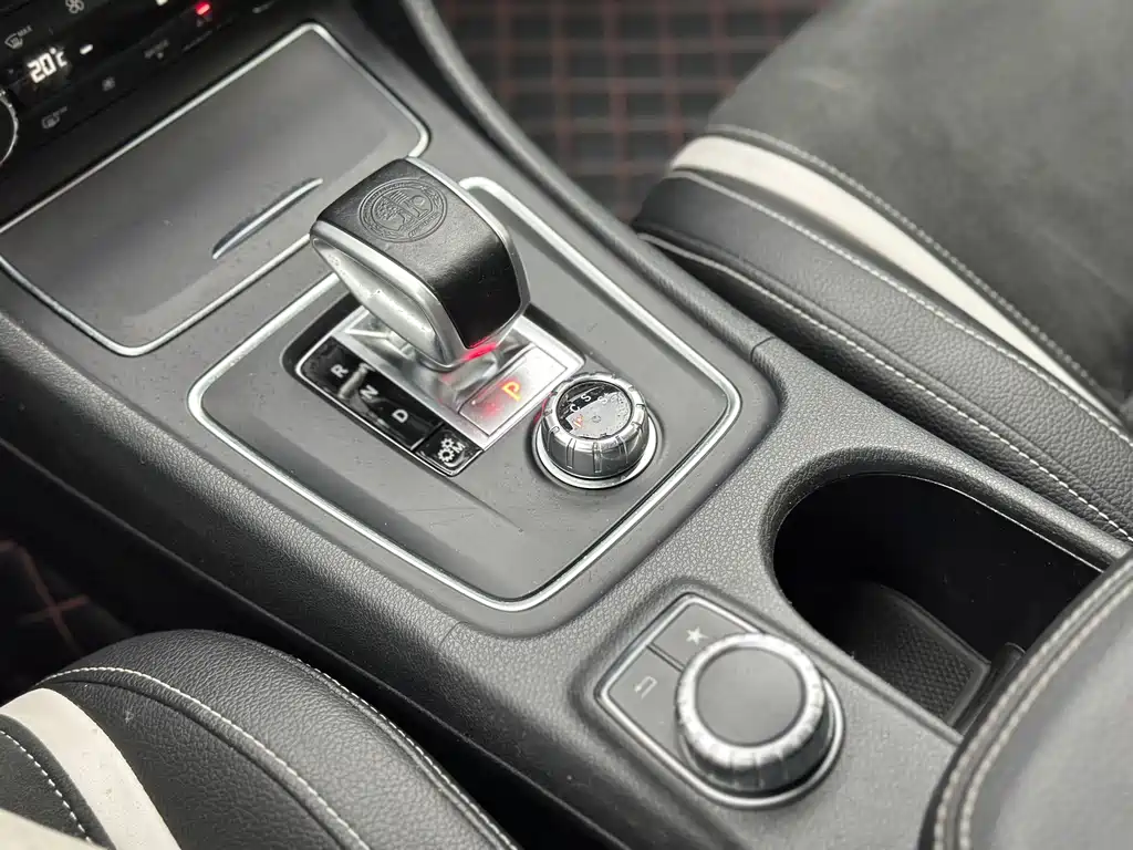 Mercedes-Benz CLA AMG 2019 — фото 26