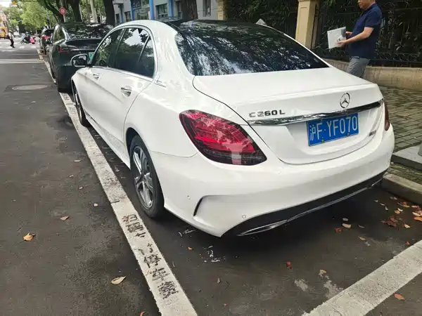 Mercedes-Benz C-Class 2019
