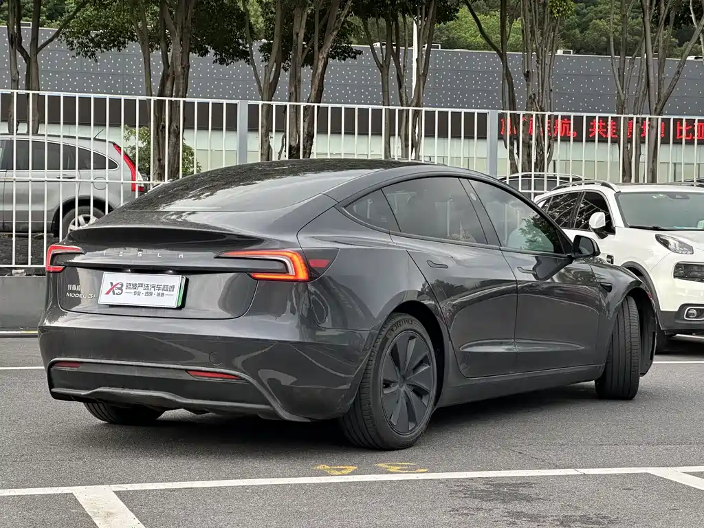 Tesla Model 3 2024 — фото 5
