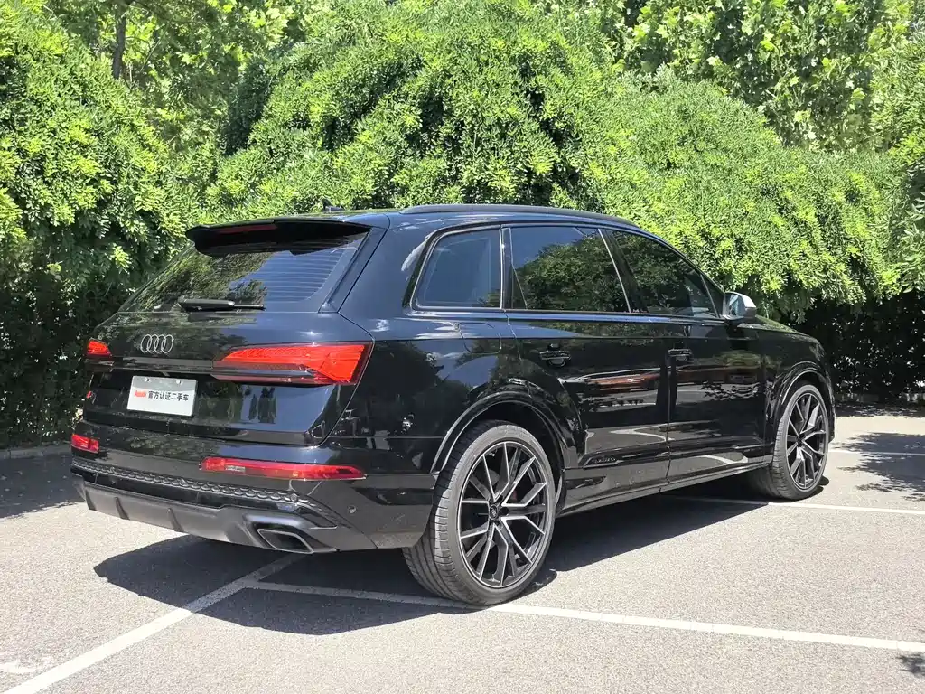 Audi Q7 2026 — фото 18
