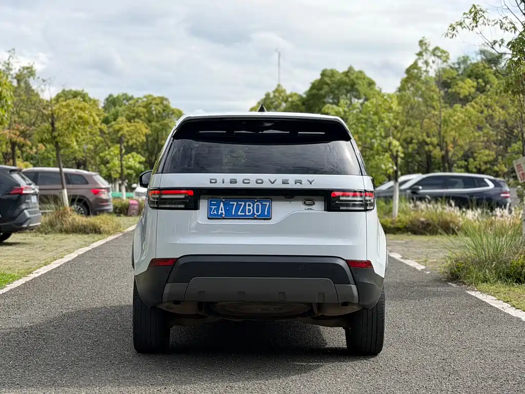 Land Rover Discovery 2019 — фото 6
