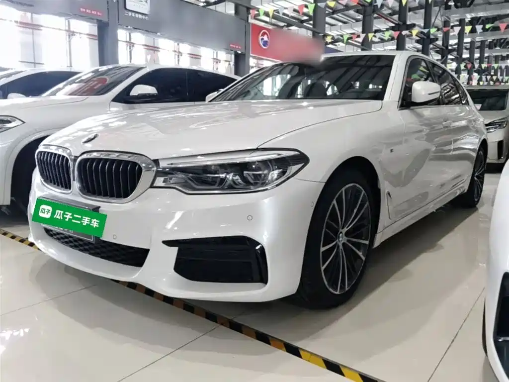 BMW 5 Series 2020 — фото 2