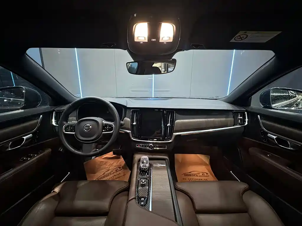 Volvo S90 2023 — фото 9