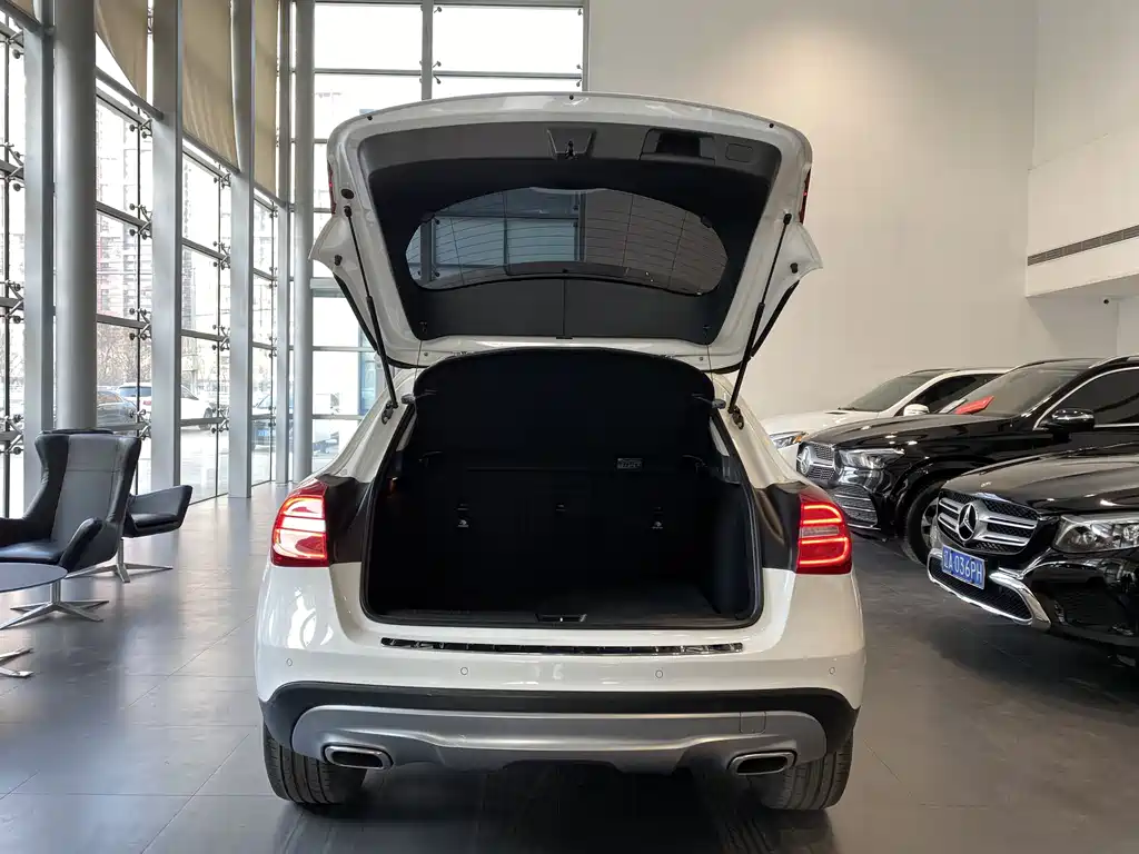 Mercedes-Benz GLA 2016 — фото 14