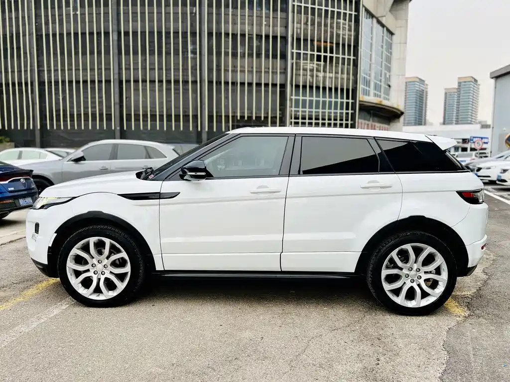 Land Rover Evoque 2014 — фото 13