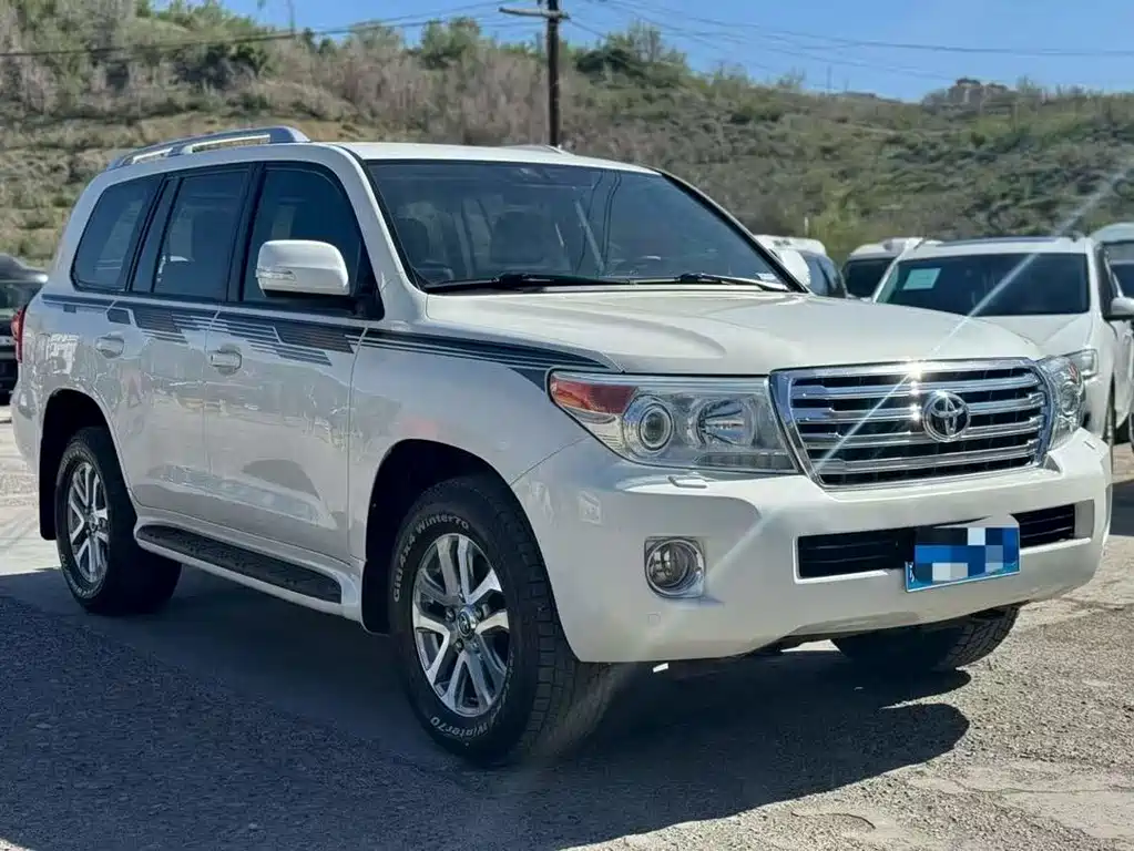 Toyota Land Cruiser 2016 — фото 3