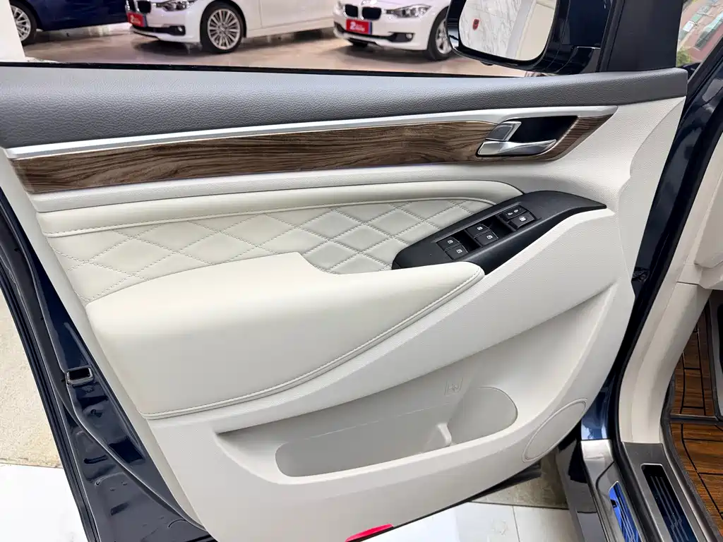 GAC Motor Trumpchi M8 2019 — фото 13