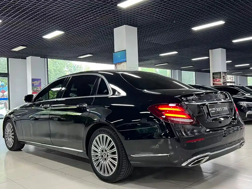 Mercedes-Benz E-Class 2020 — фото 4