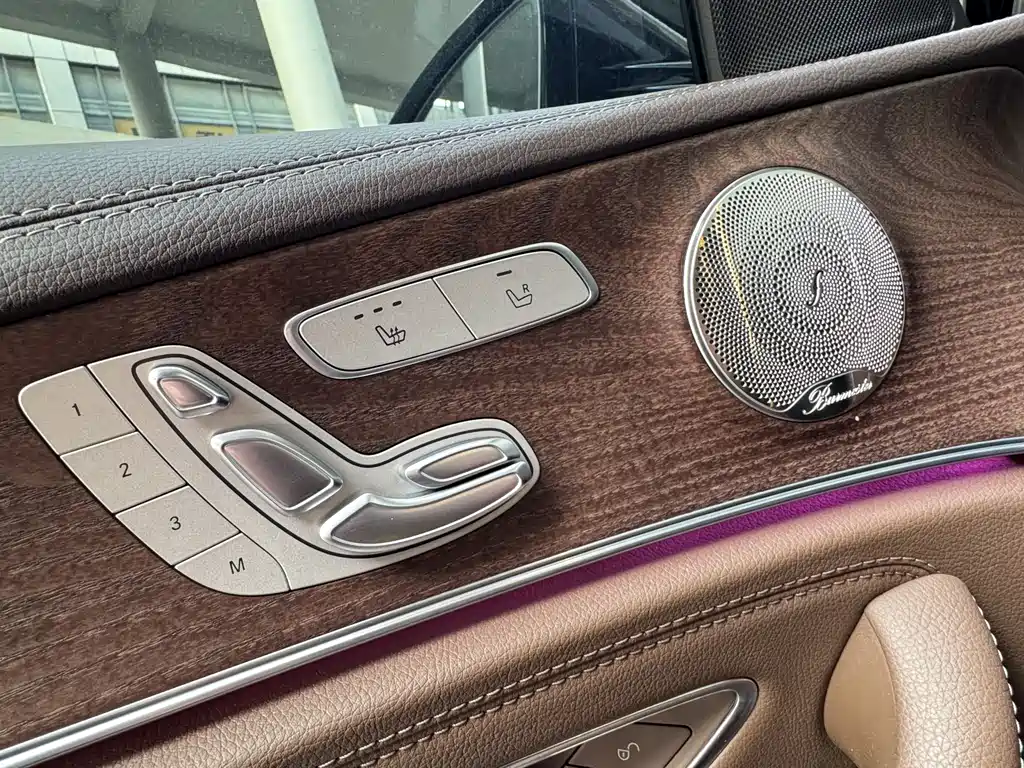 Mercedes-Benz E-Class 2023 — фото 15