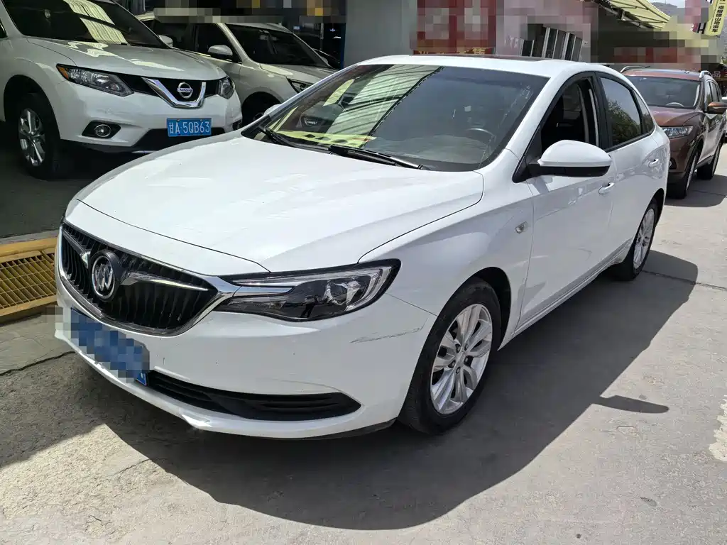 Buick Excelle 2022 — фото 1