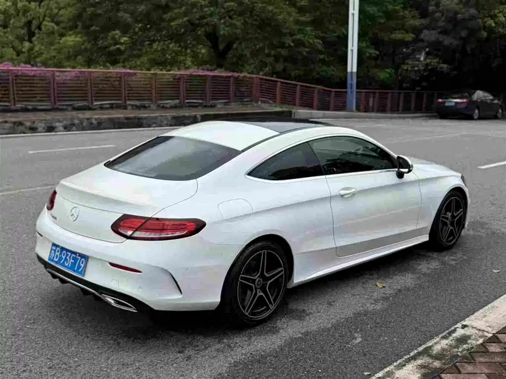 Mercedes-Benz C-Class 2019
