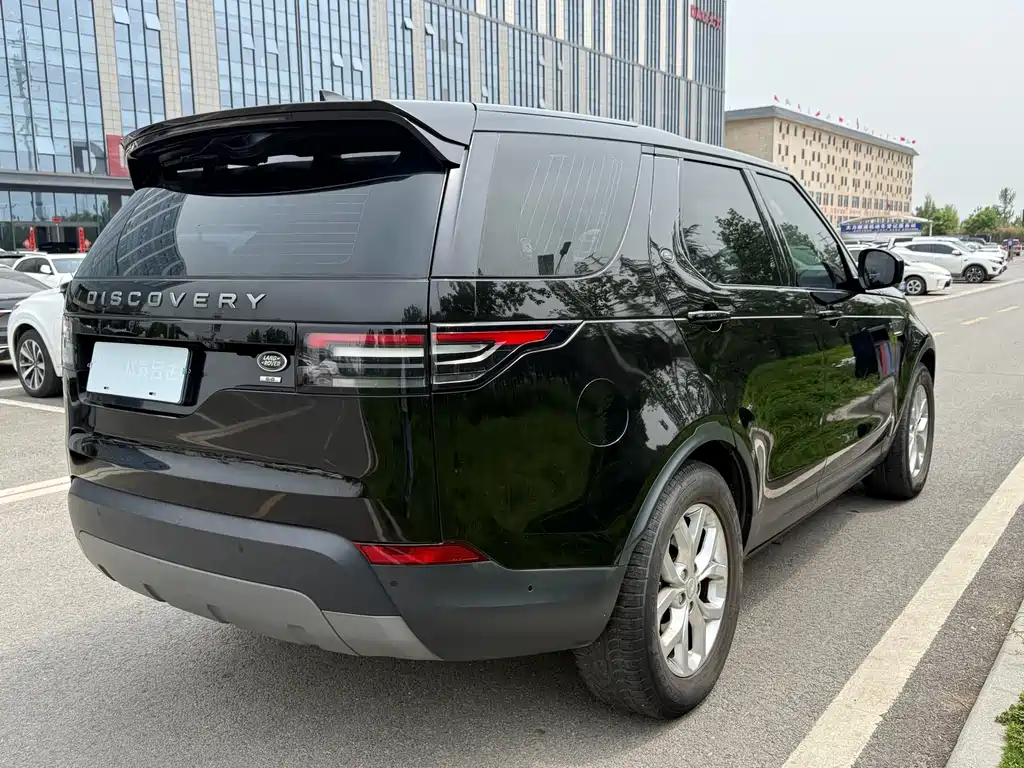 Land Rover Discovery 2019 — фото 8