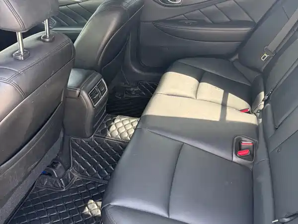 Infiniti Q50L 2015