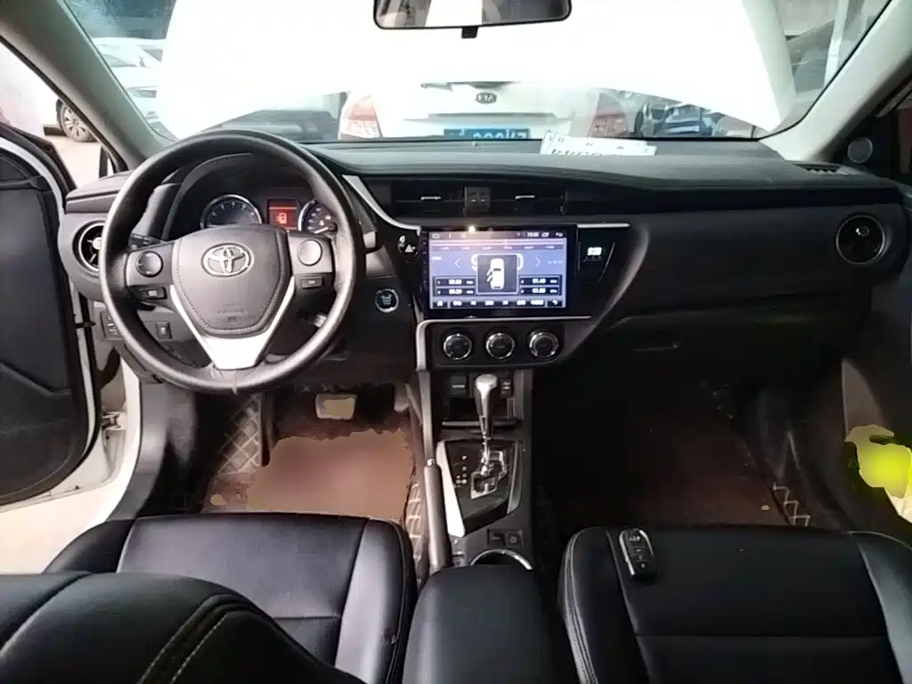 Toyota Corolla 2019 — фото 10