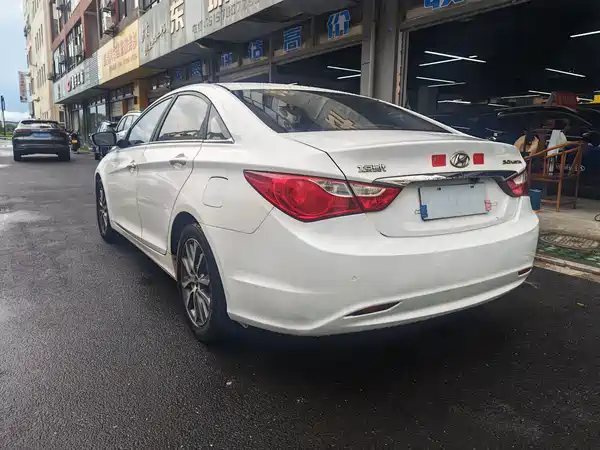Hyundai Sonata 2013