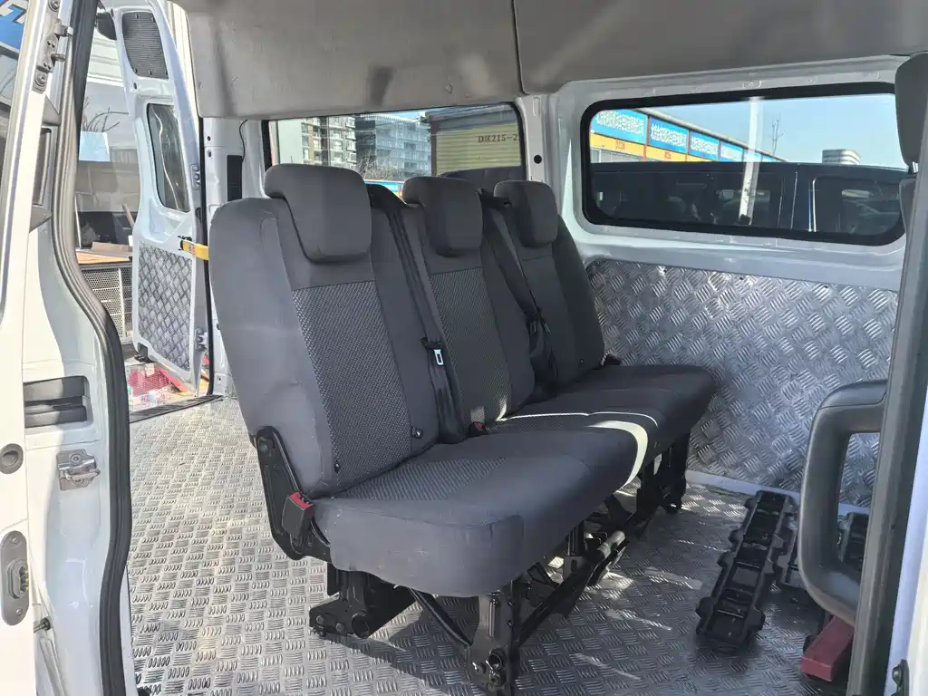 Ford Transit 2020 — фото 10