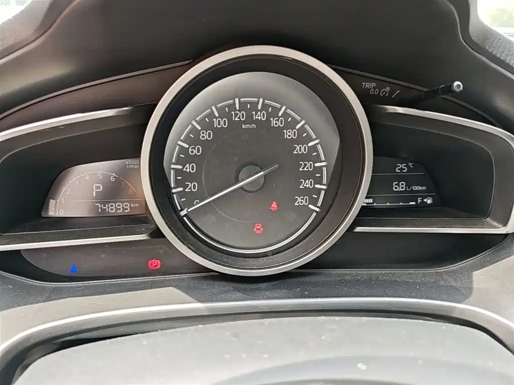 Mazda 3 Axela 2017 — фото 12