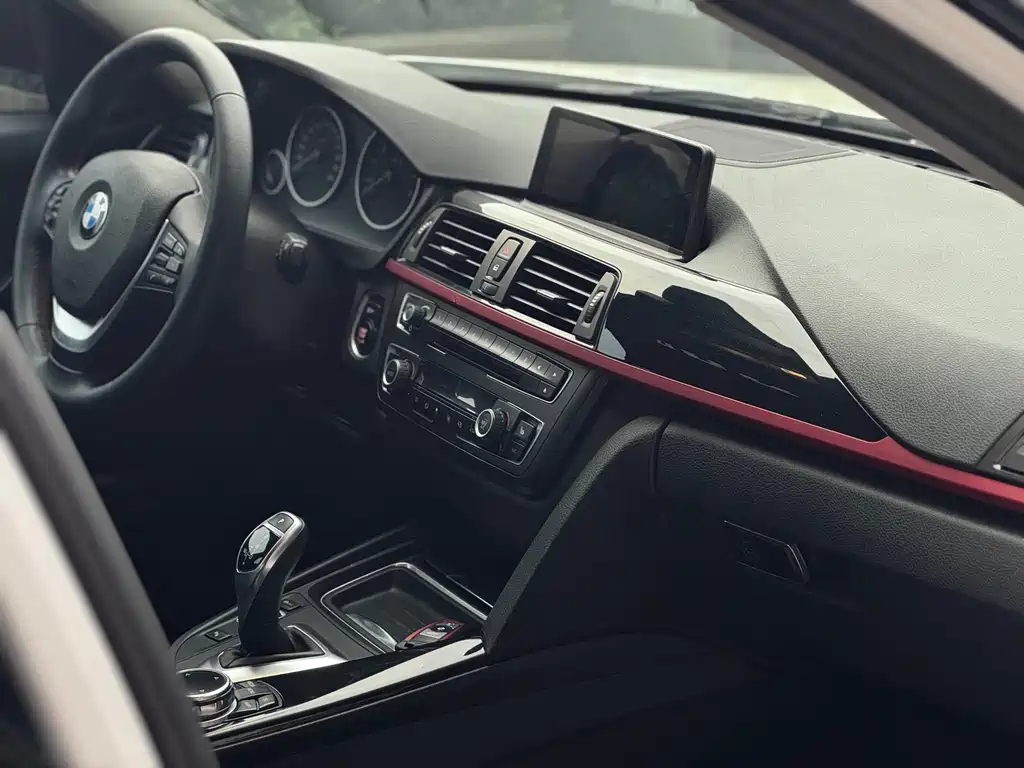 BMW 3 Series 2015 — фото 6