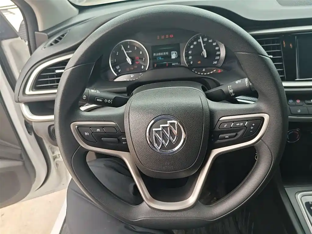 Buick Excelle 2022 — фото 11