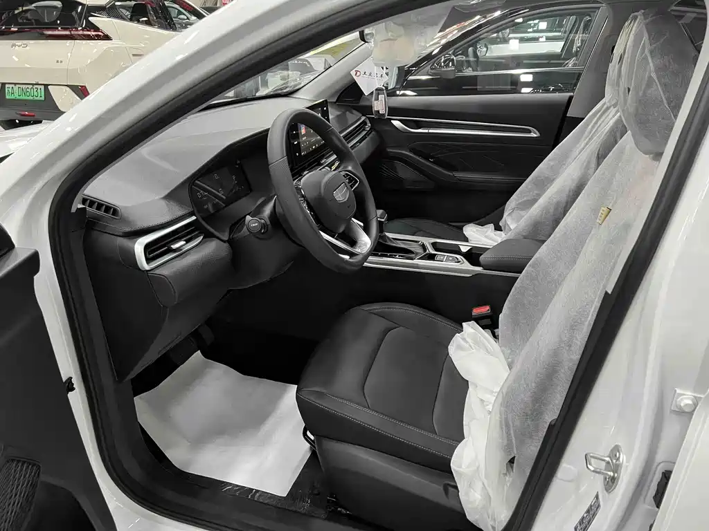 Geely Emgrand 2026