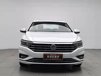 Volkswagen Sagitar 2019