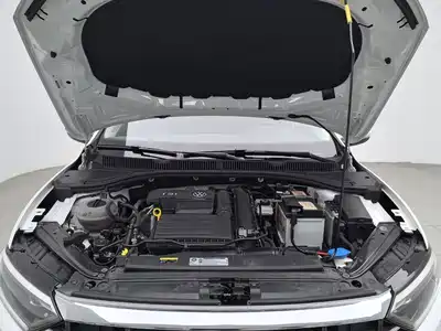 Volkswagen Sagitar 2019
