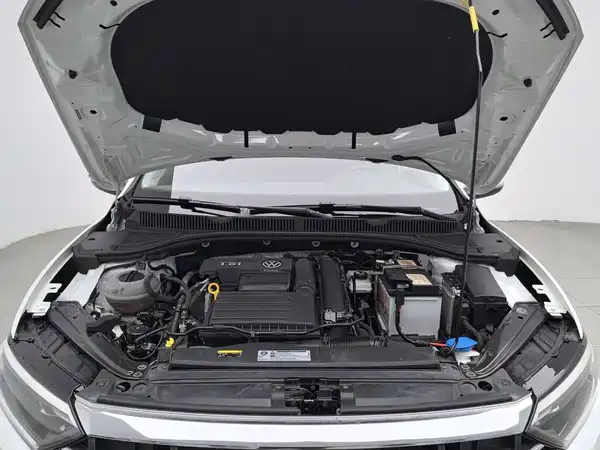Volkswagen Sagitar 2019