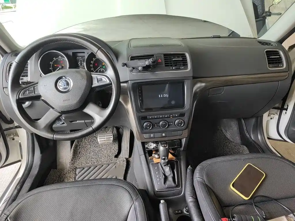 Skoda Yeti 2014 — фото 13