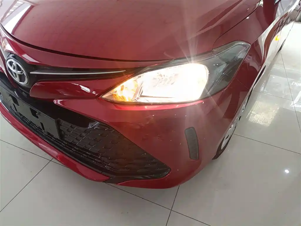 Toyota Vios FS 2017 — фото 18
