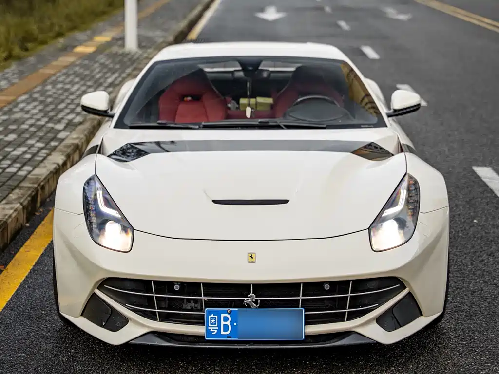 Ferrari F12berlinetta 2014 — фото 2