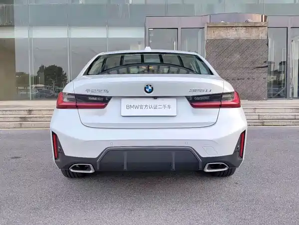 BMW 3 Series 2024