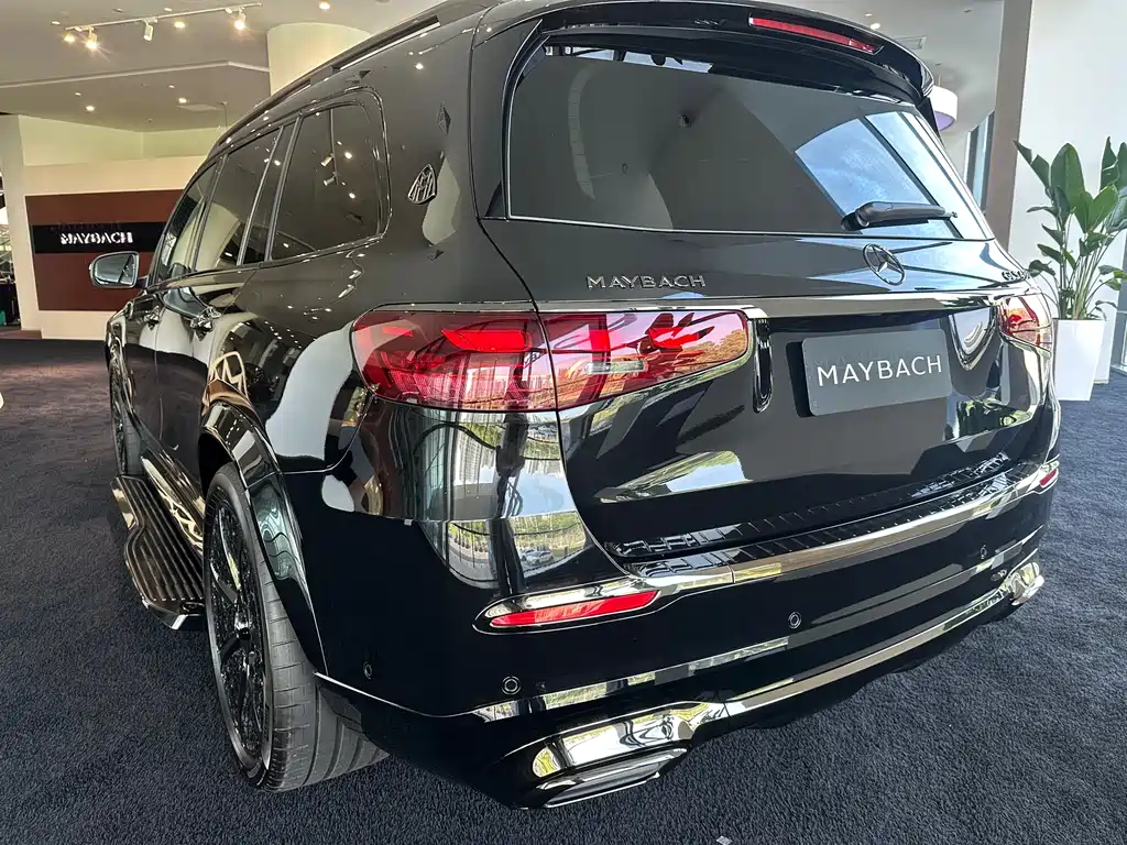 Mercedes-Benz GLS — фото 15