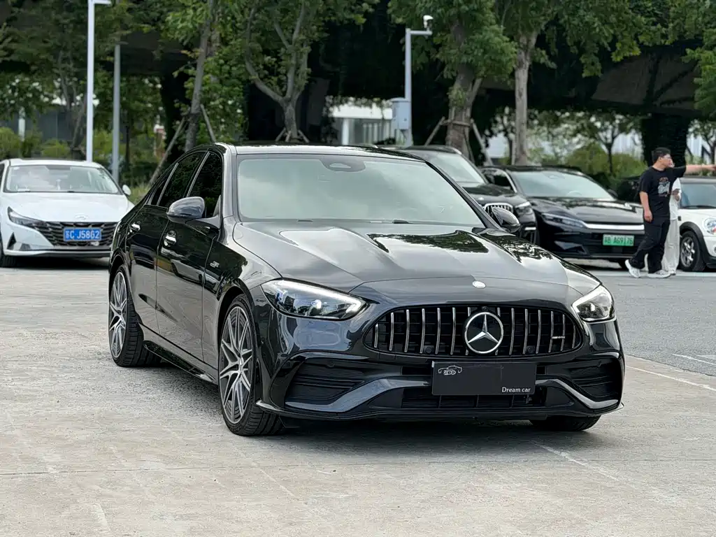 Mercedes-Benz C-Class AMG 2026 — фото 3