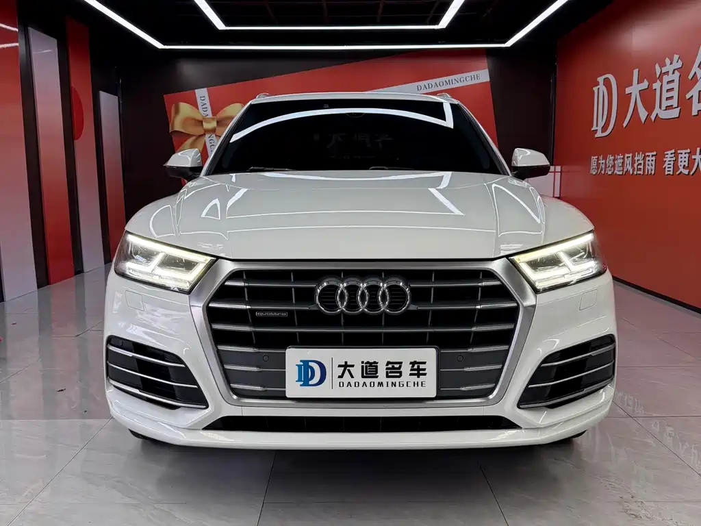 Audi Q5L 2018 — фото 2