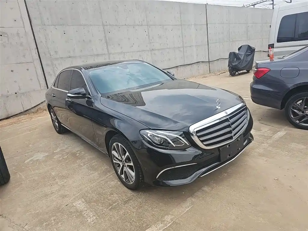 Mercedes-Benz E-Class 2019 — фото 4