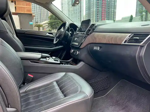 Mercedes-Benz GLE 2016
