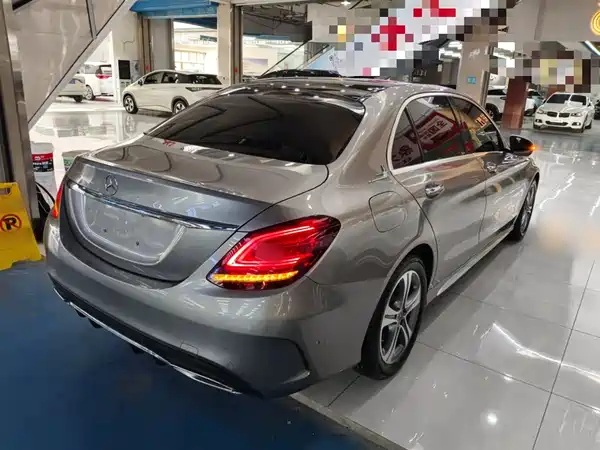 Mercedes-Benz C-Class 2019