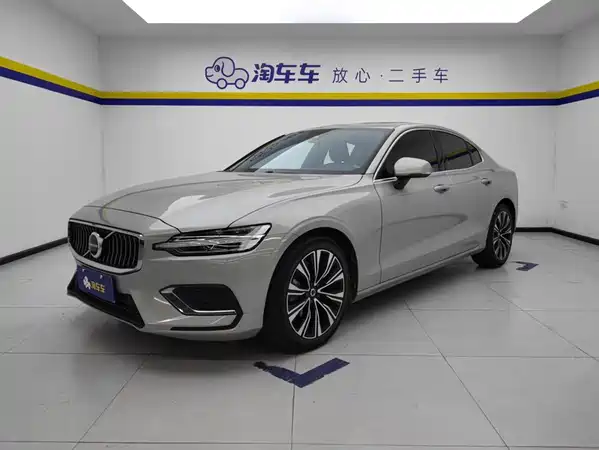 Volvo S60 2024