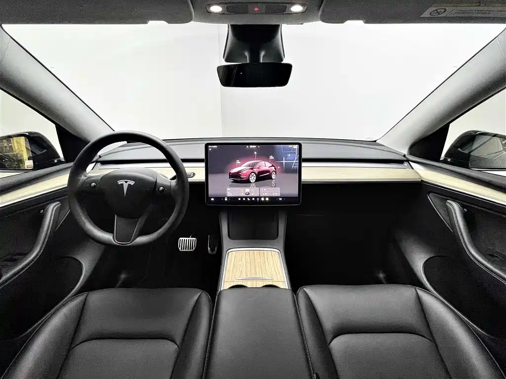 Tesla Model Y 2023 — фото 11