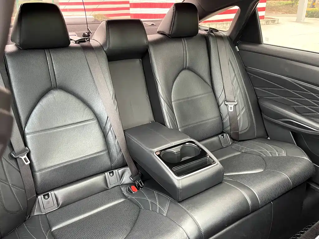 Toyota Avalon 2021 — фото 16